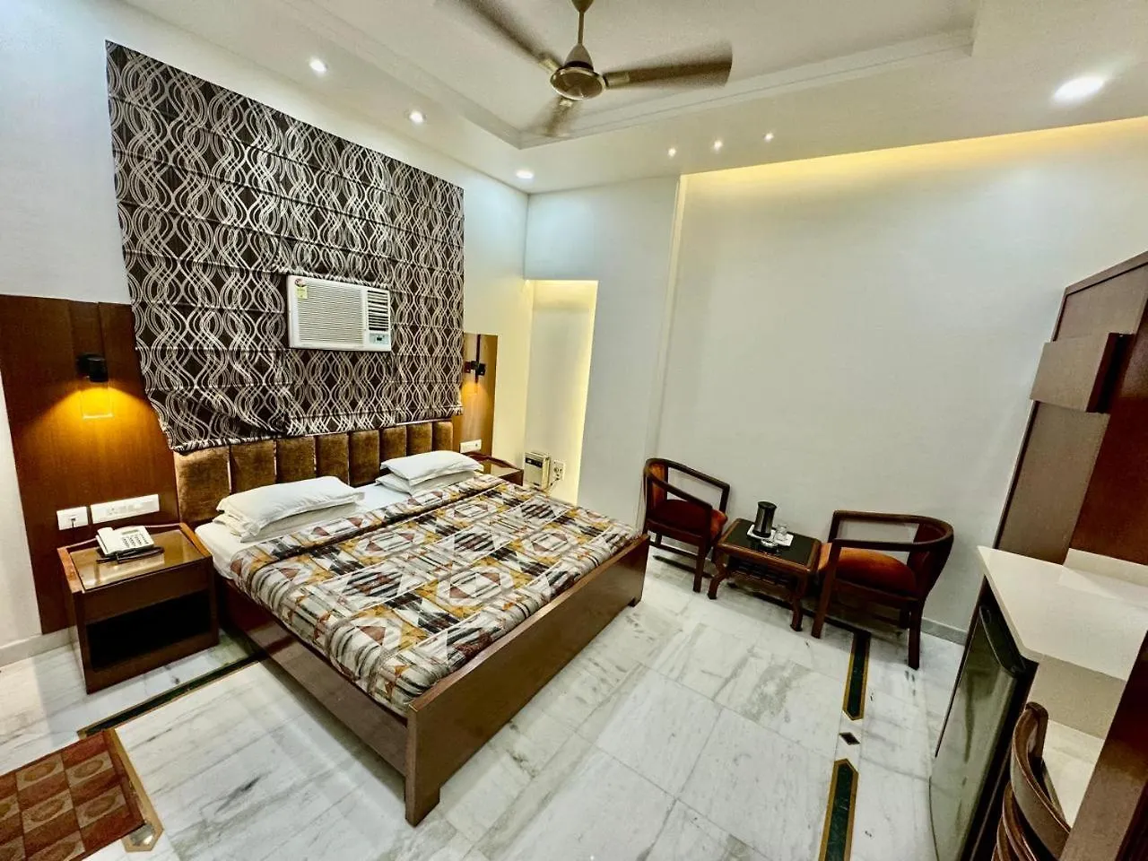 ***  Hotel C Park - Karol Bagh, New Delhi India